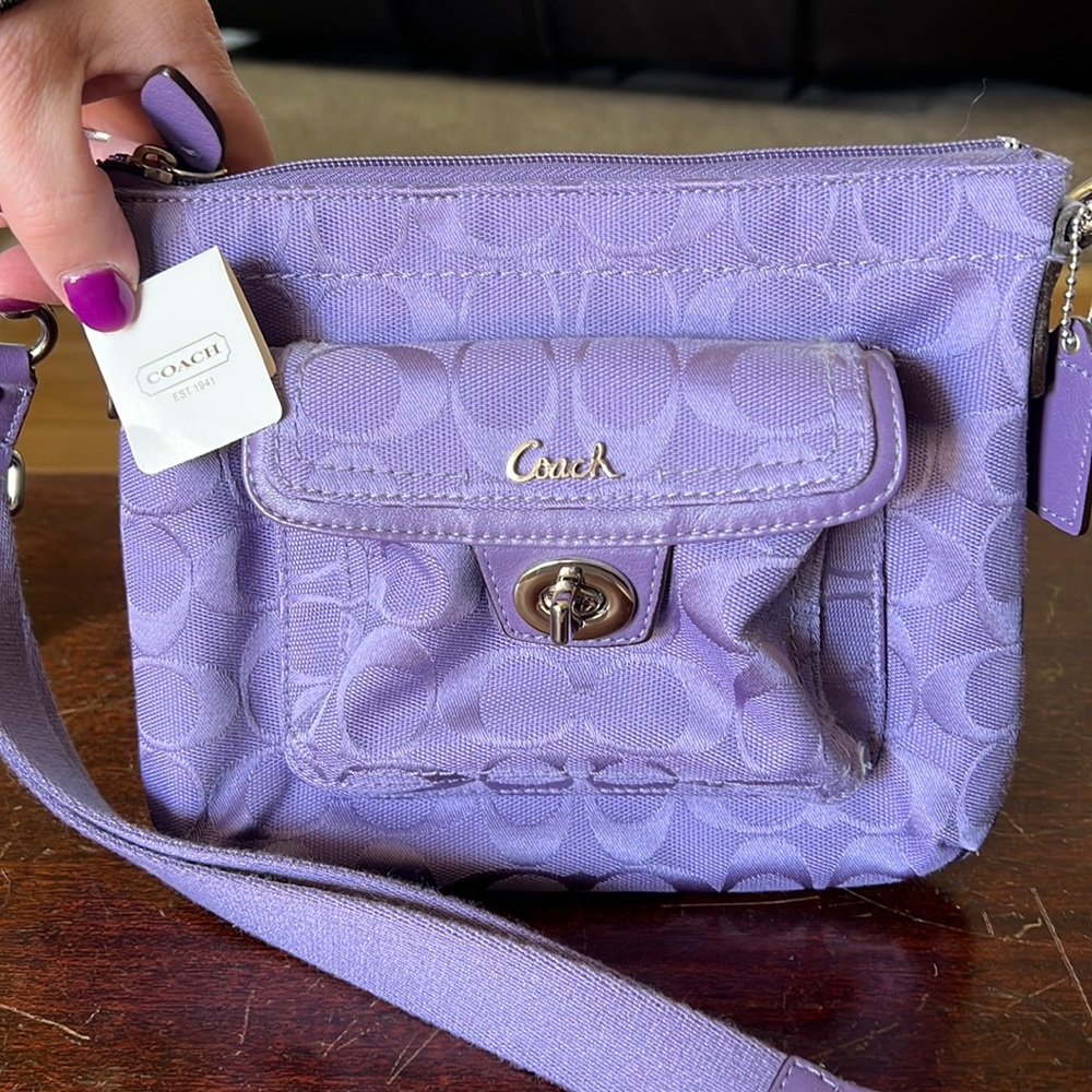 Coach signature violet crossbody